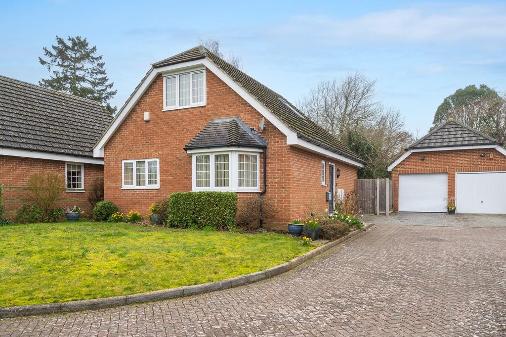 Property photo 1 of 29 Bramble Down-2.Jpg