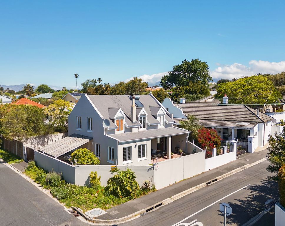 Property photo 2 of 33 Kw1717791