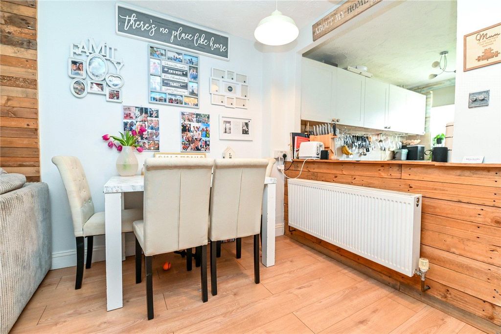 Property photo 3 of 15 Picture No. 04