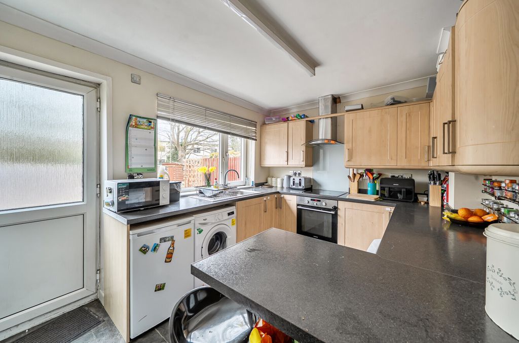 Property photo 3 of 15 1422815-13-69Aac3...