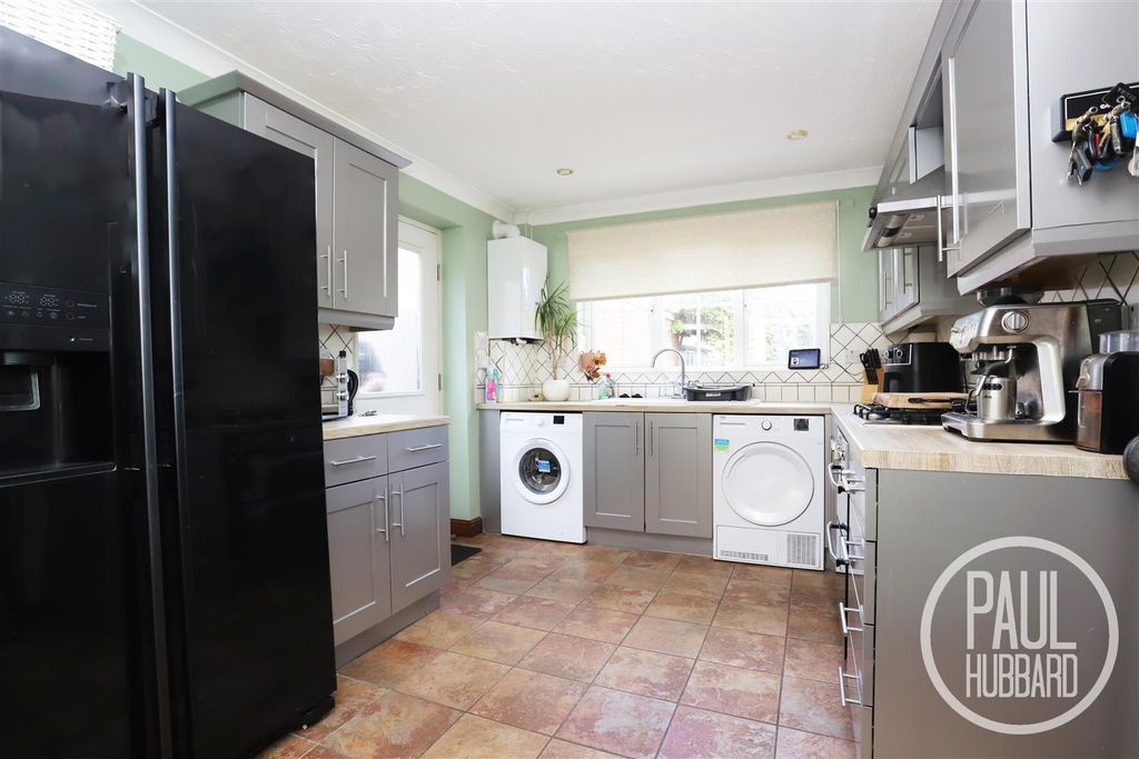 Property photo 1 of 18 Img_6988.Jpg