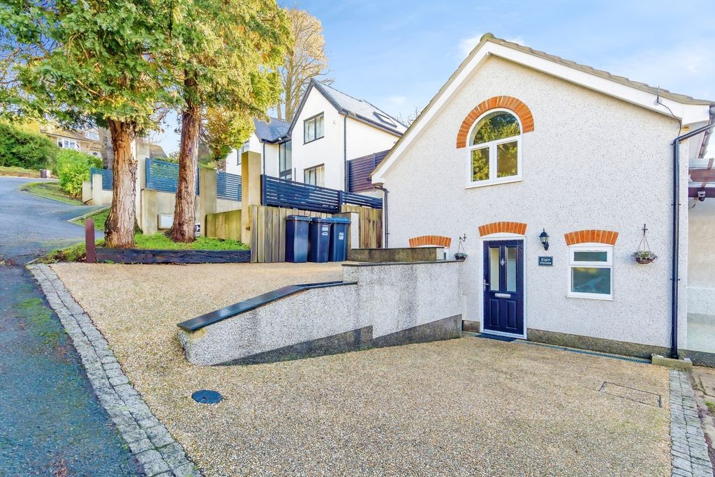 Property photo 1 of 19 Pbox-Img.Jpg