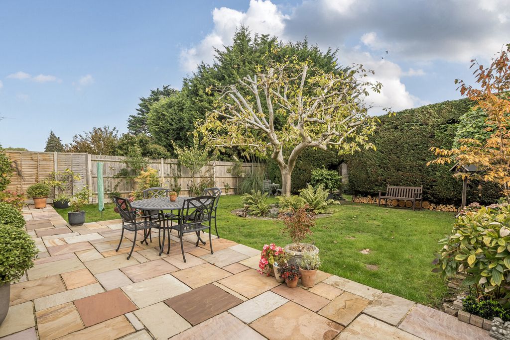 Property photo 3 of 21 1362441-3-68De506...