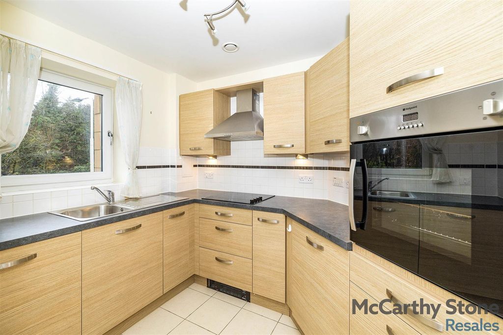 Property photo 3 of 23 Kitchen.Jpg