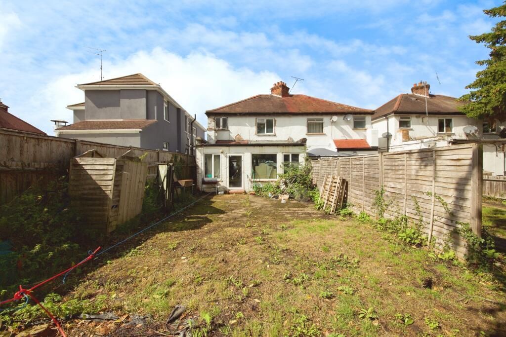 Property photo 2 of 8