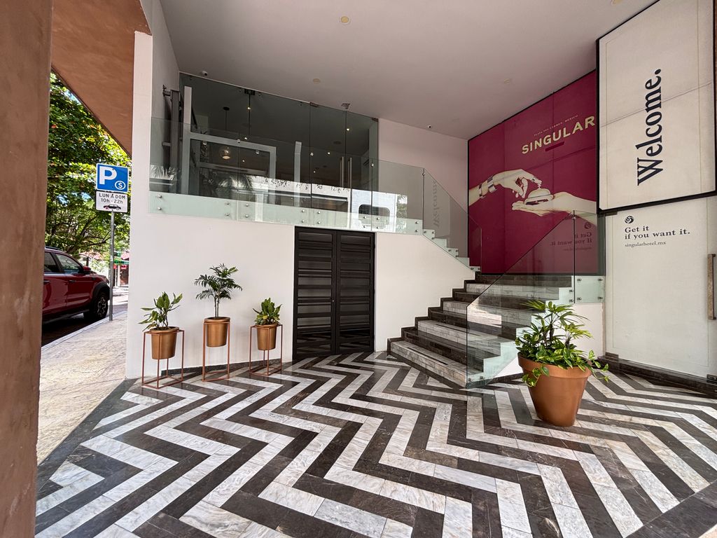 Property photo 1 of 25