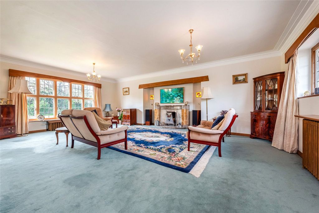 Property photo 2 of 14 Sitting Room
