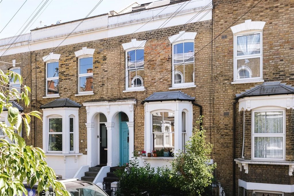 Property photo 1 of 19 Blurton Road-1A.Jpg