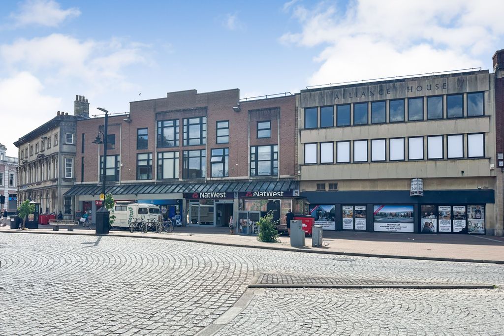 Property photo 2 of 7 26A, 26B &amp; 27 Fore Street, Taunton Ta1 1Jq