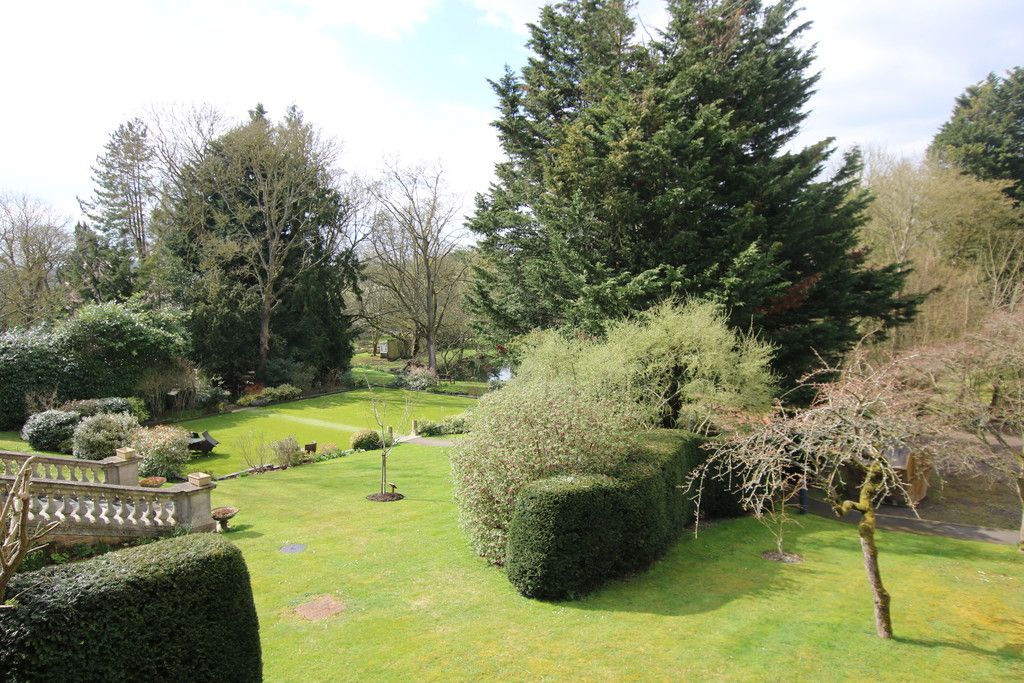 Property photo 2 of 9 15Maynardi