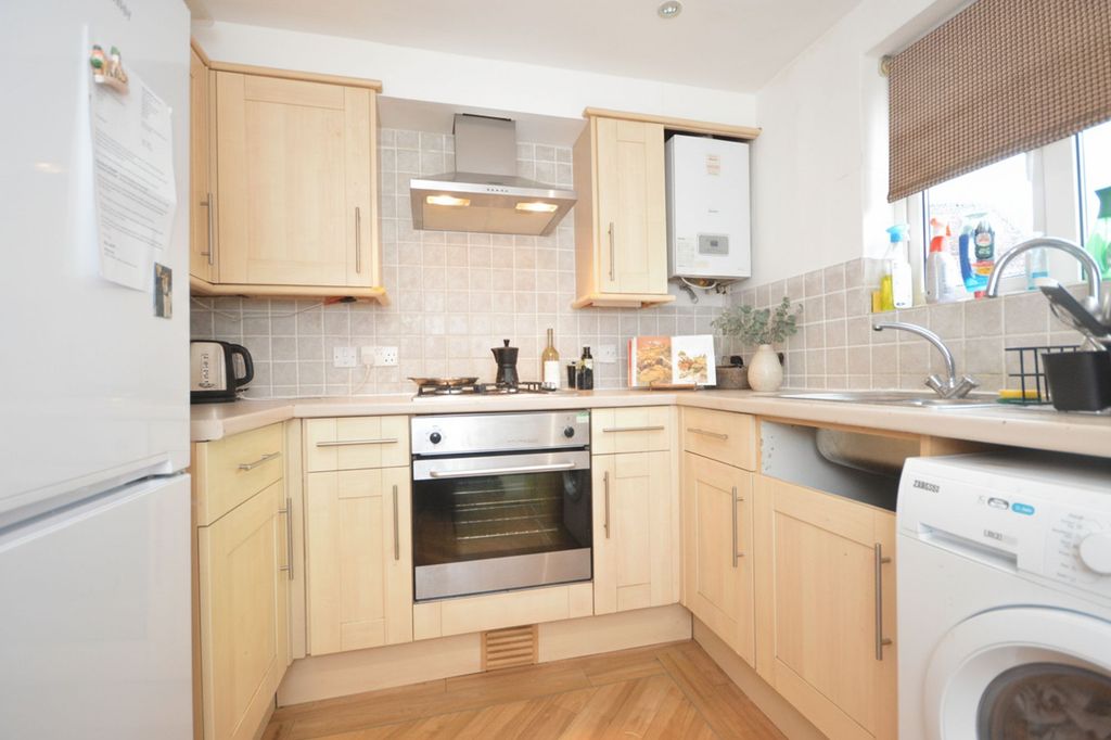 Property photo 3 of 7