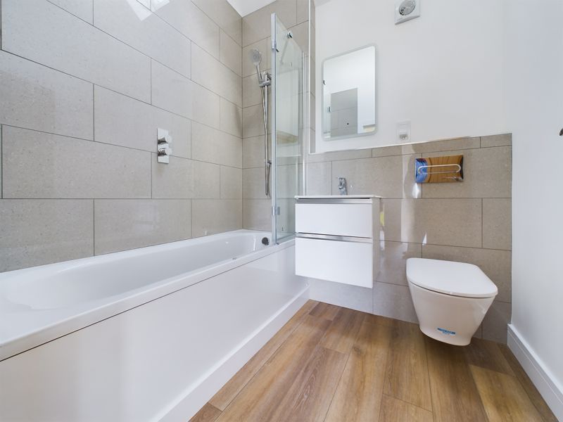Property photo 3 of 7 Bathroom