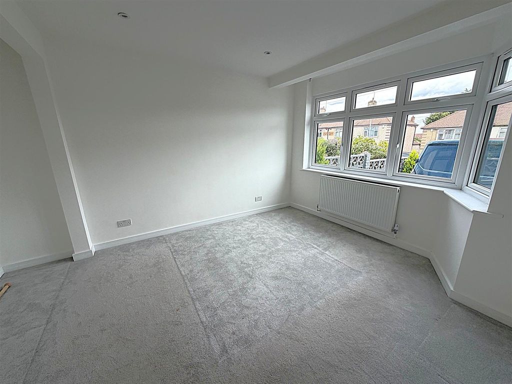 Property photo 3 of 17 1.Jpg