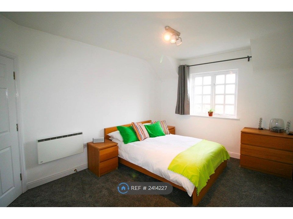 Property photo 2 of 9 Bedroom 1