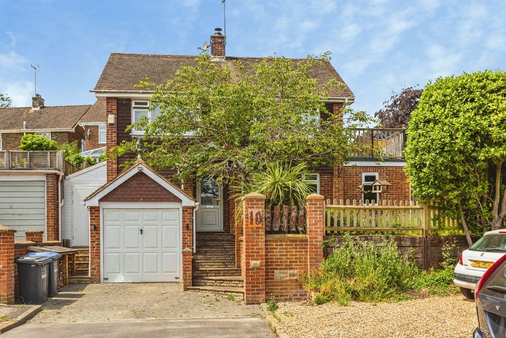 Property photo 1 of 24