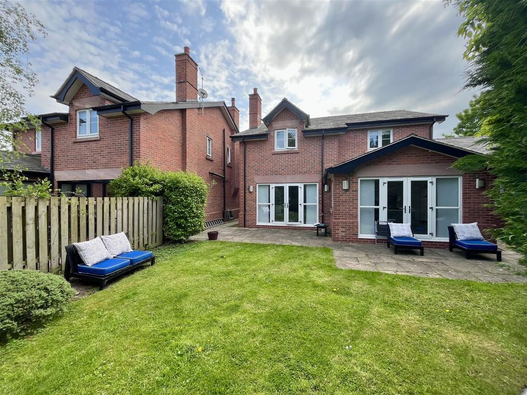 Property photo 3 of 27