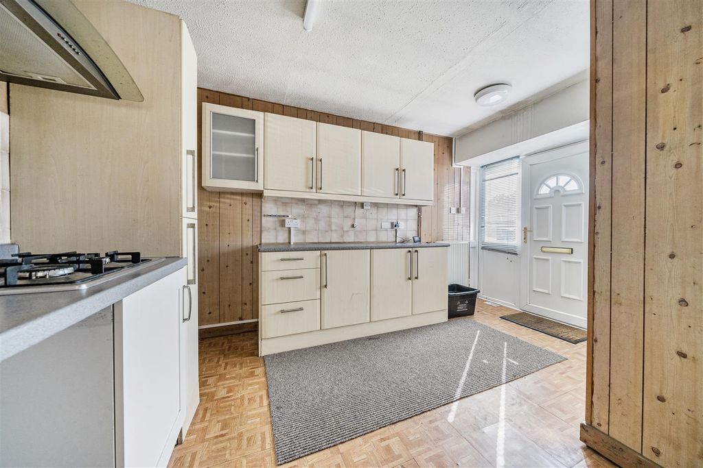 Property photo 3 of 16 1349077-12-68c03Fb2E58A4.Jpg
