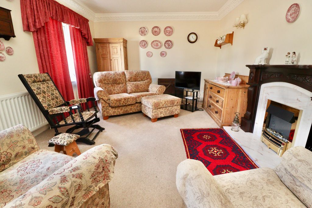 Property photo 2 of 17 Img_1071