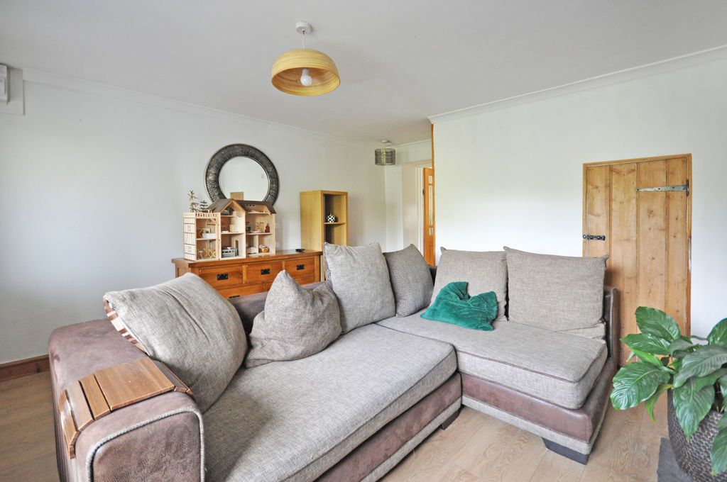 Property photo 3 of 16 Photo 3