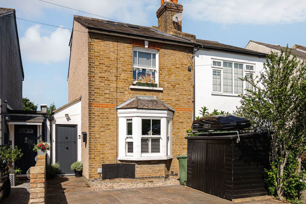 Property photo 1 of 17