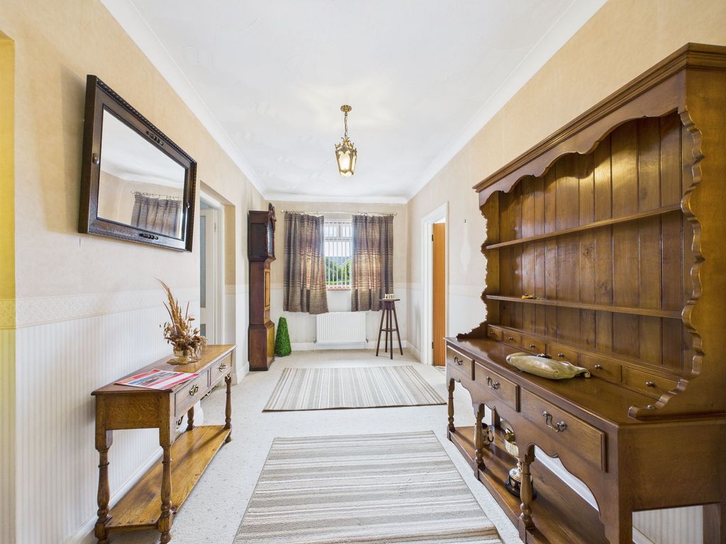 Property photo 3 of 40