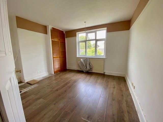 Property photo 2 of 16 Bedroom