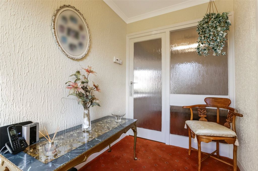 Property photo 3 of 21 Picture No. 02