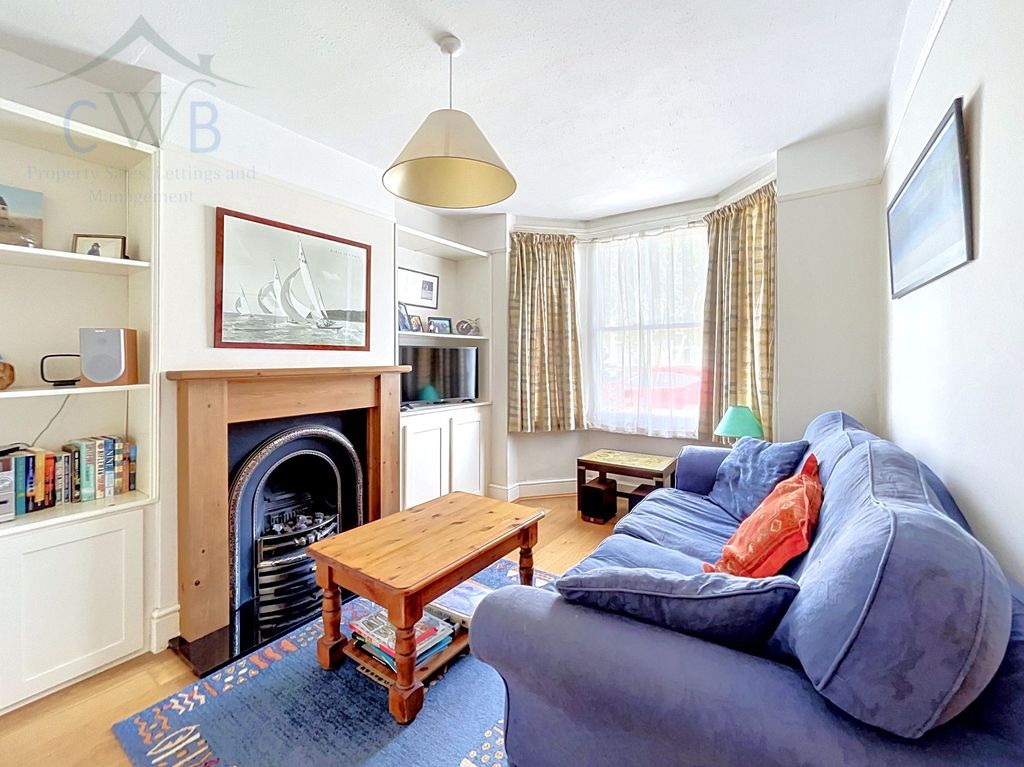 Property photo 2 of 13