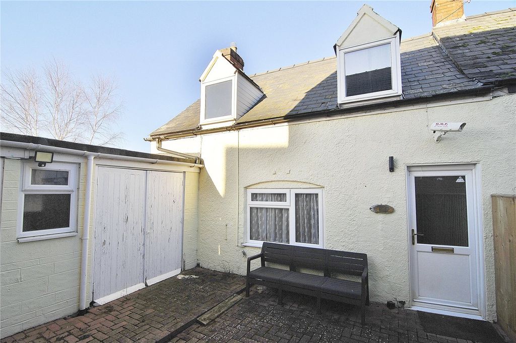 Property photo 1 of 11 Picture No. 02