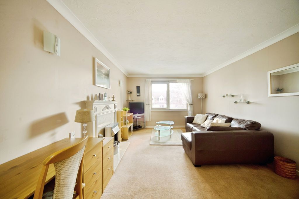 Property photo 2 of 16 Photo