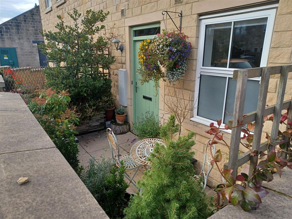 Property photo 1 of 26 Front Garden.Jpg