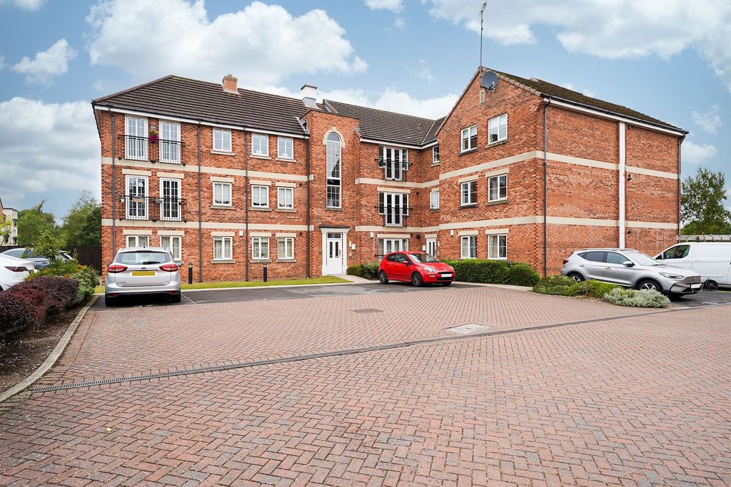 Property photo 1 of 13