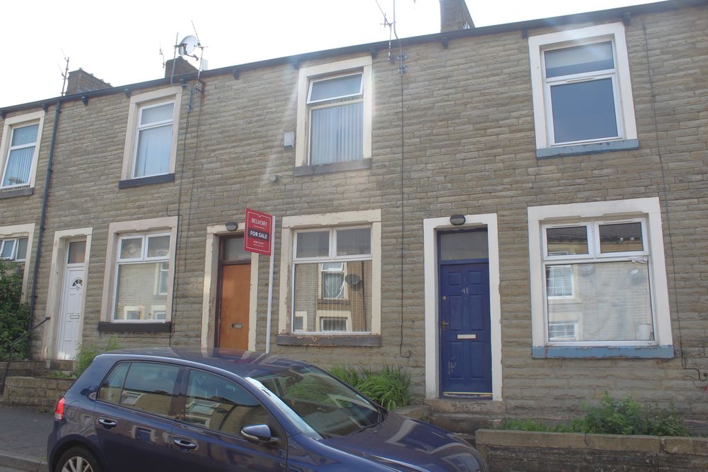 Property photo 1 of 6