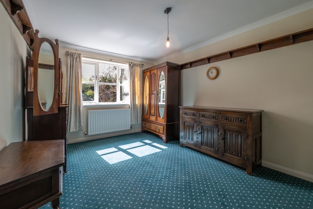 Property photo 3 of 26