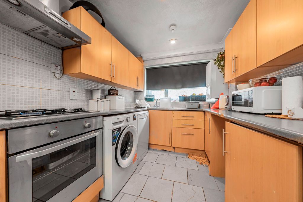 Property photo 3 of 8