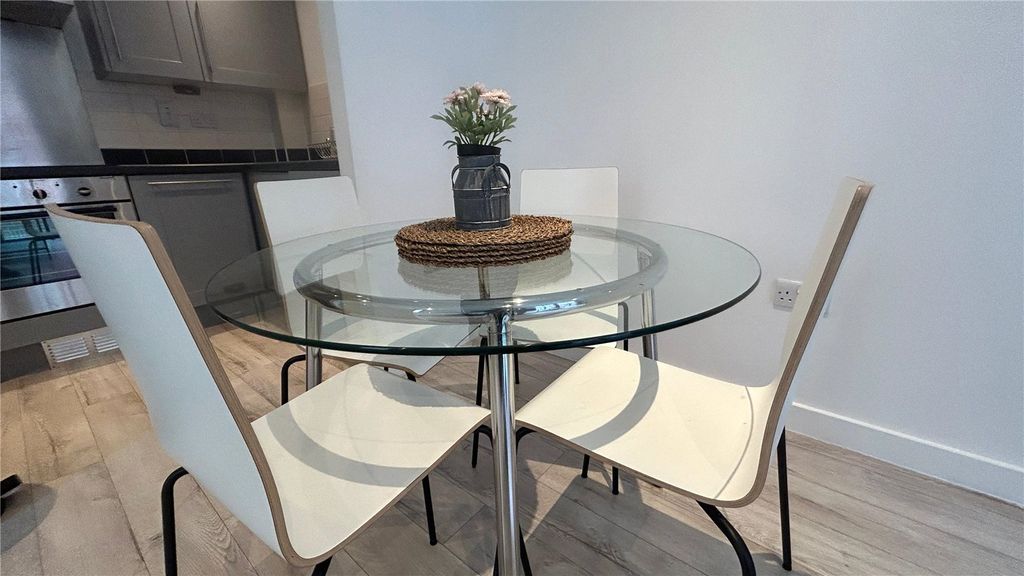 Property photo 3 of 7 Picture No. 29