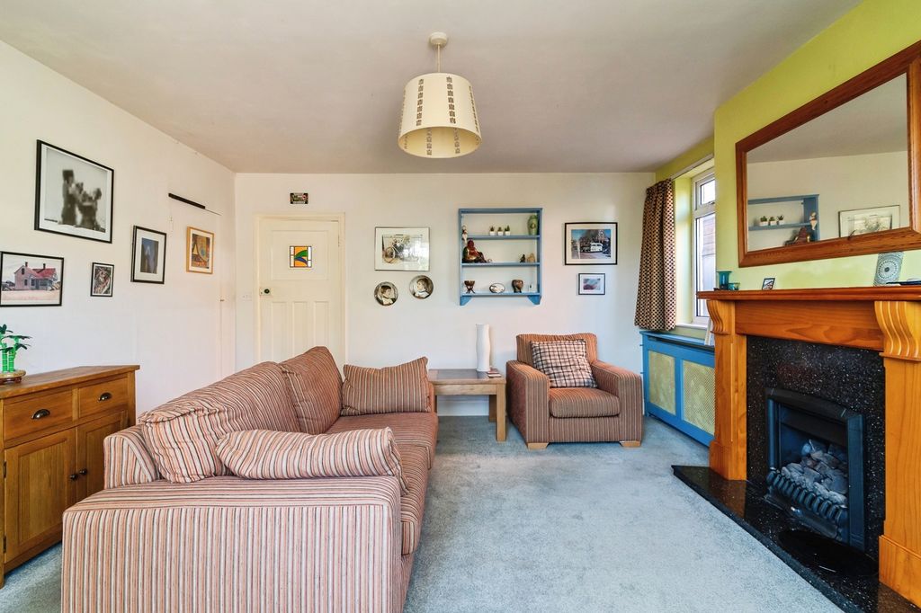 Property photo 2 of 16 Pbox-Img.Jpg
