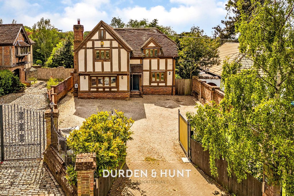 Property photo 1 of 35