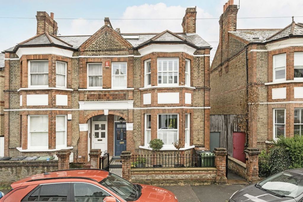 Property photo 1 of 6
