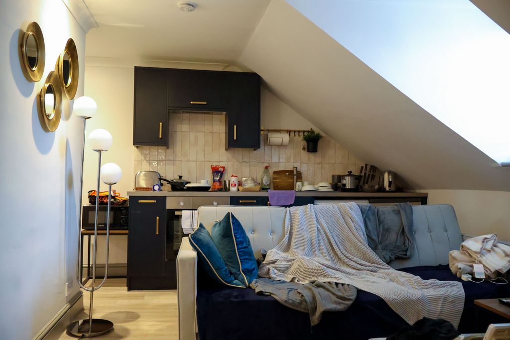 Property photo 3 of 22