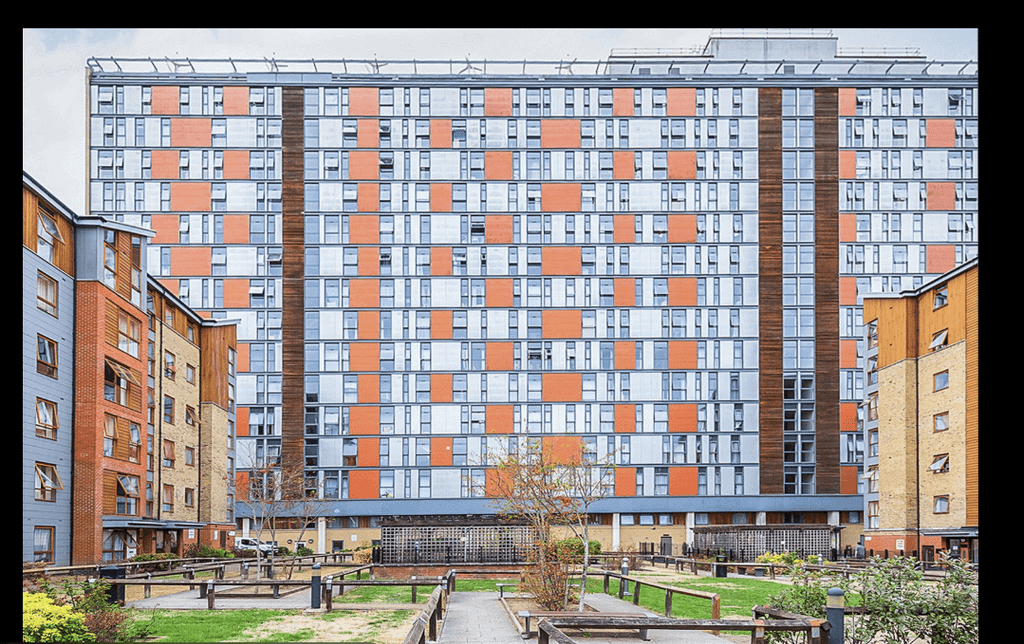 Property photo 1 of 11 2 Bed Flat For Sale London Road, Croydon With Allocated Parking