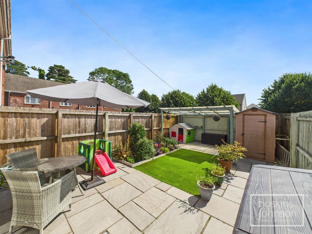 Property photo 1 of 29 Outside