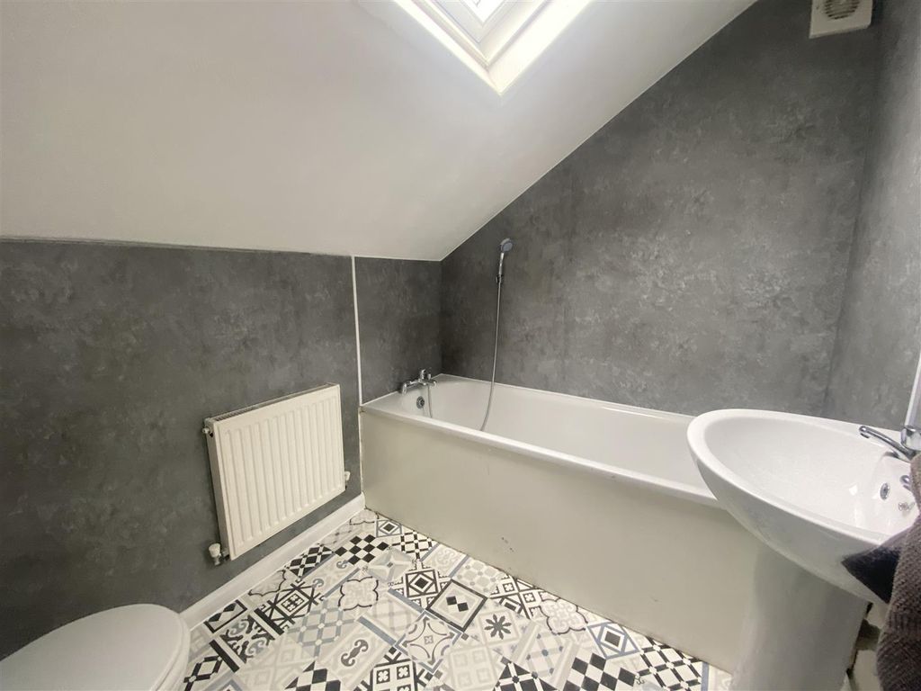 Property photo 2 of 4