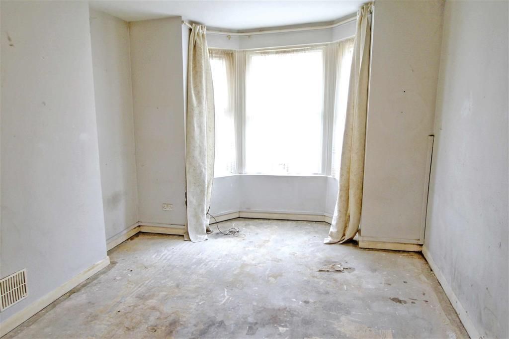 Property photo 3 of 5