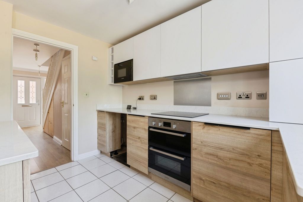 Property photo 2 of 18 Pbox-Img.Jpg