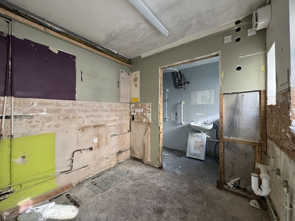 Property photo 3 of 10