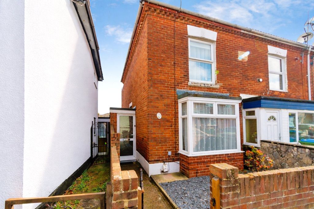 Property photo 1 of 19 Picture No. 23