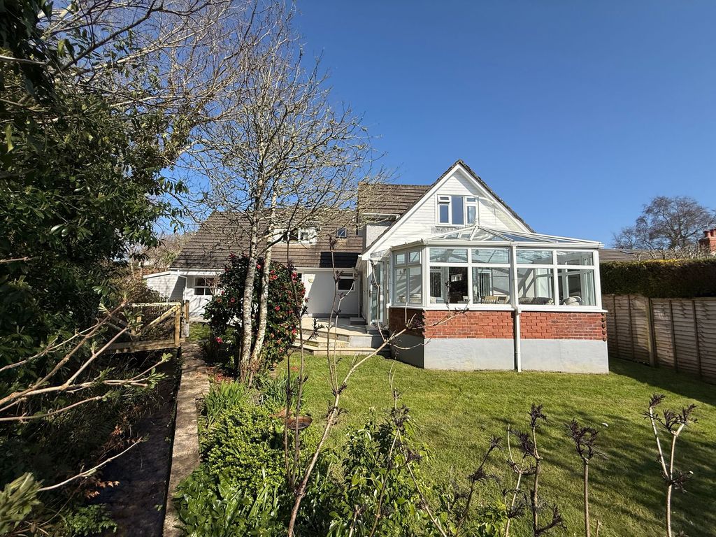 Property photo 3 of 24