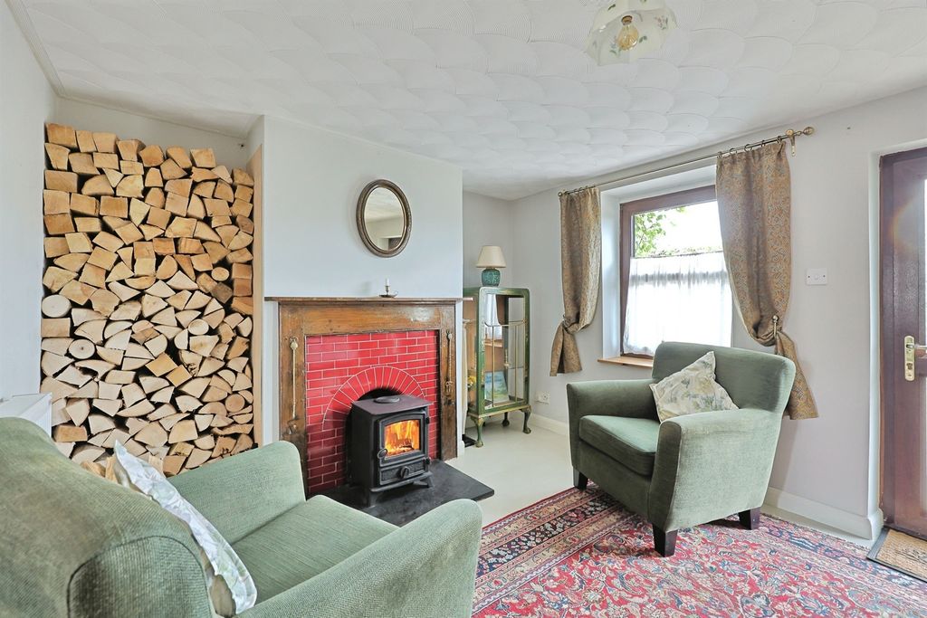 Property photo 2 of 24