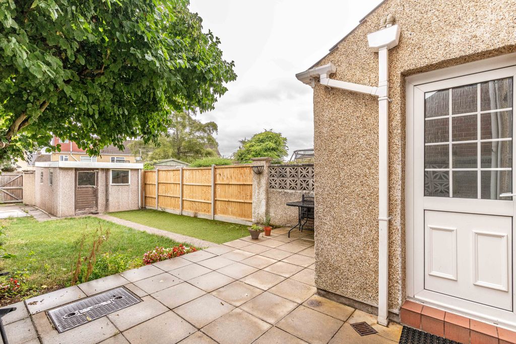 Property photo 2 of 22 A7406878